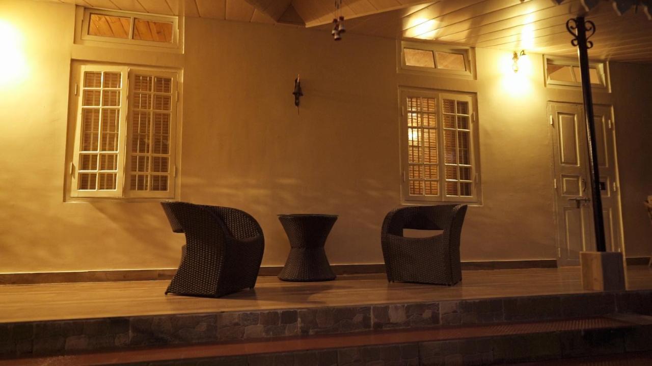 Bougainvillea Retreat & Spa Kaharpara 外观 照片