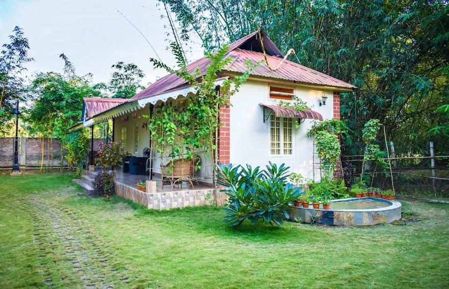 Bougainvillea Retreat & Spa Kaharpara 外观 照片